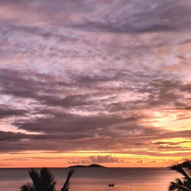 Diamond Plaza Hotel Grand Anse  Bagian luar foto