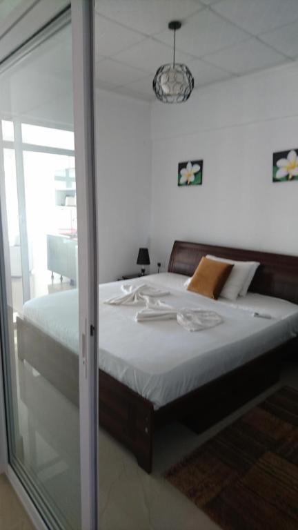 Diamond Plaza Hotel Grand Anse  Bagian luar foto